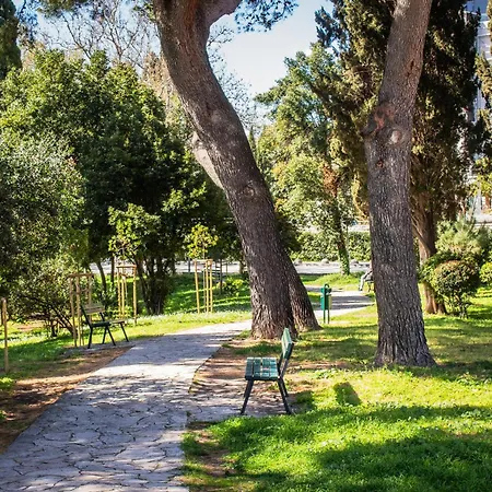 Stylish Oliva On Bacvice Near Old Town Διαμέρισμα