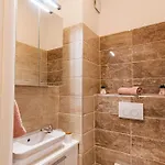 Stylish Oliva On Bacvice Near Old Town Apartamento